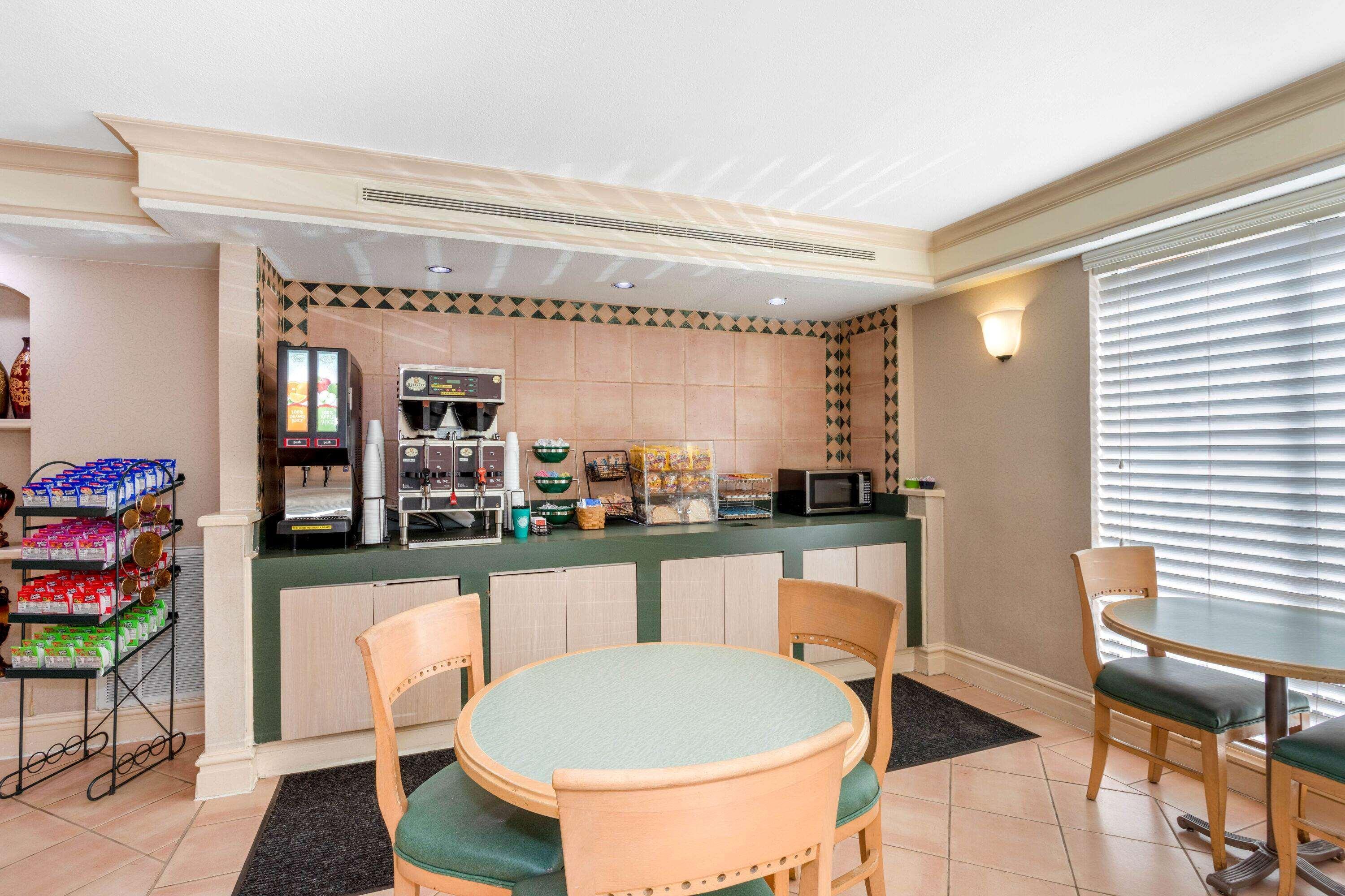 La Quinta Inn By Wyndham Tallahassee North Zewnętrze zdjęcie